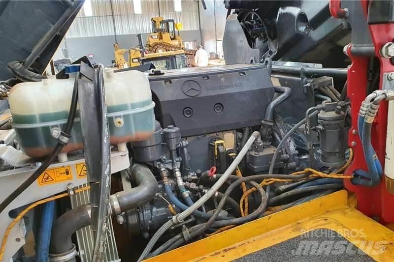 Bell B18E Midjestyrd dumper