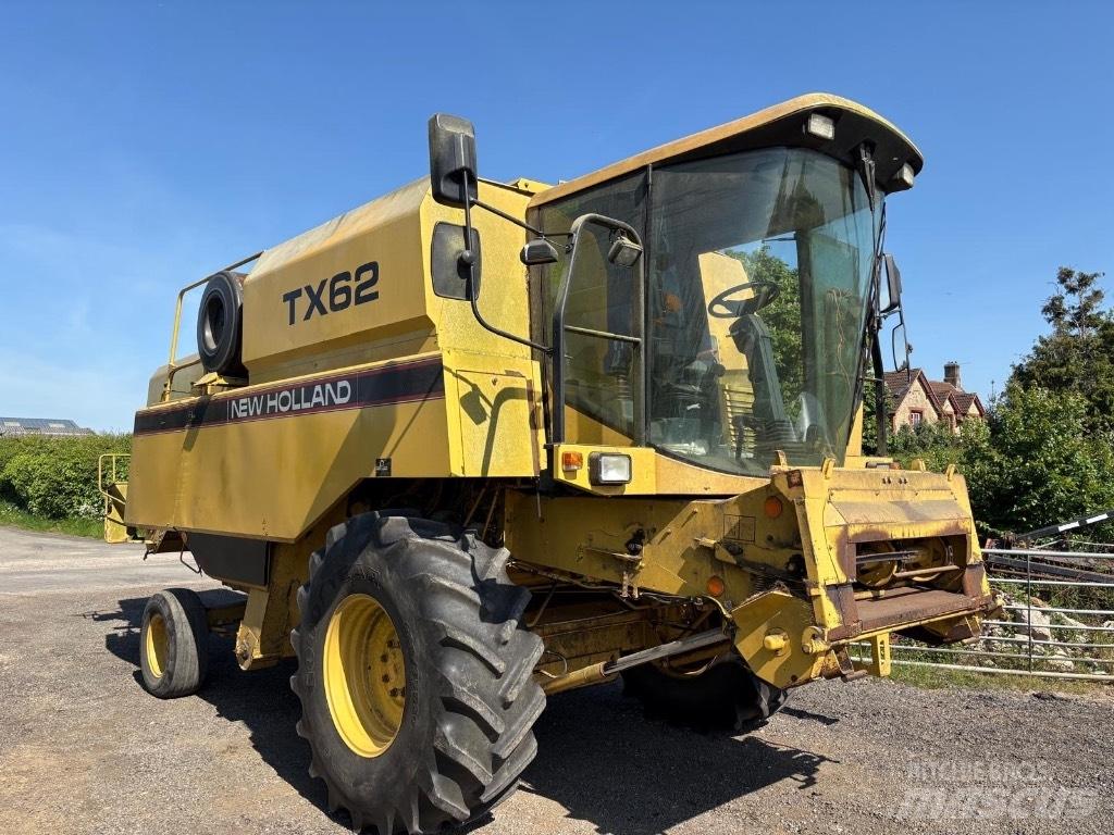 New Holland TX 62 Skördetröskor