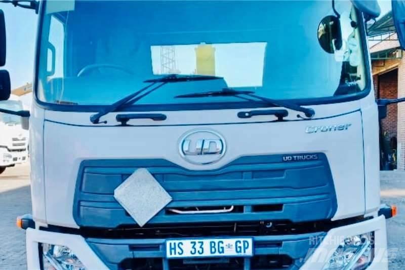 UD PKE 250 Övriga bilar