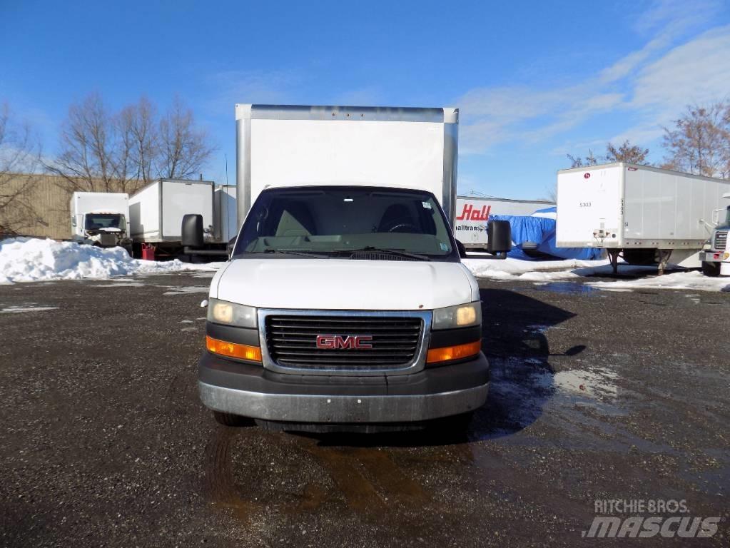 GMC Savana Skåpbilar