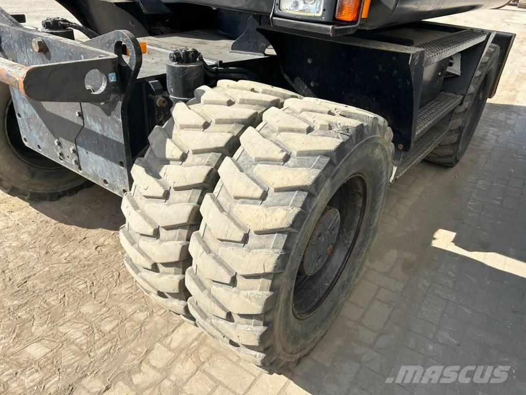 Hitachi ZX 140 W-5B Hjulgrävare