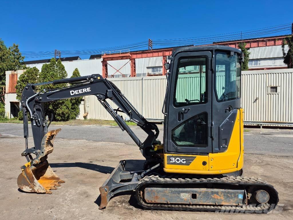 John Deere 30G Minigrävare < 7t