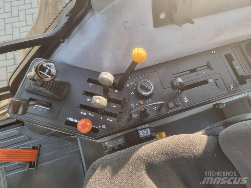 CASE 5140 Traktorer