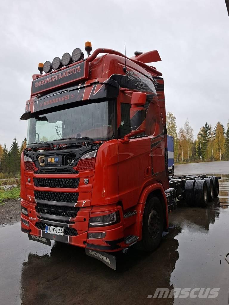 Scania R 560 Chassier
