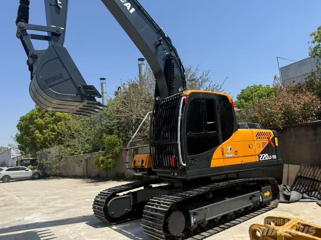 Hyundai R220LC-9S Bandgrävare