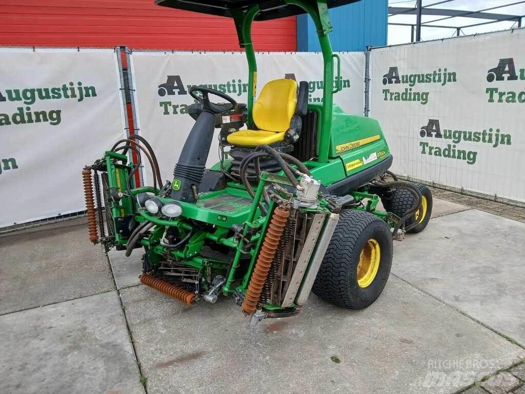John Deere 8700 A Åkgräsklippare