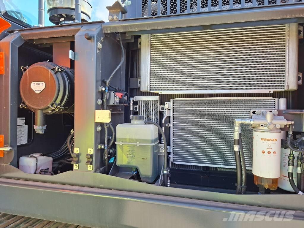 Develon DX225LC-7 Bandgrävare