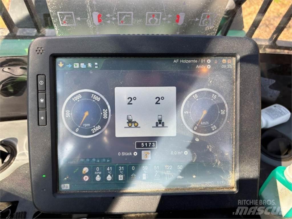 John Deere 1010 G Skotare