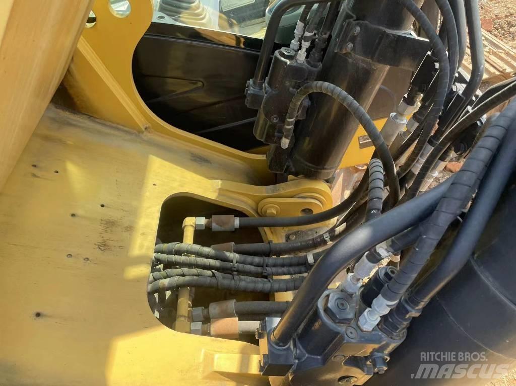CAT 329 D Bandgrävare