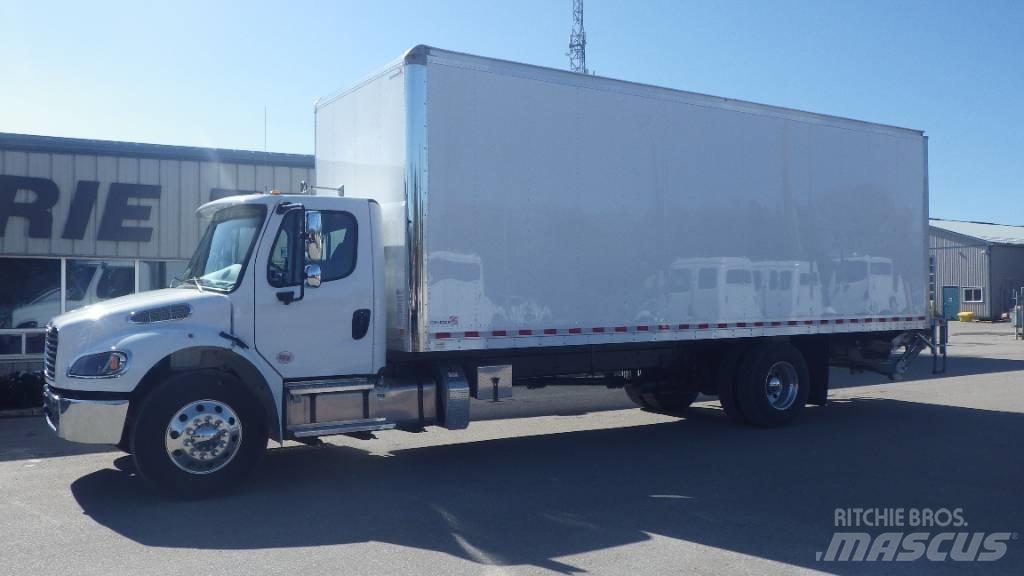 Freightliner M2 106 Skåpbilar