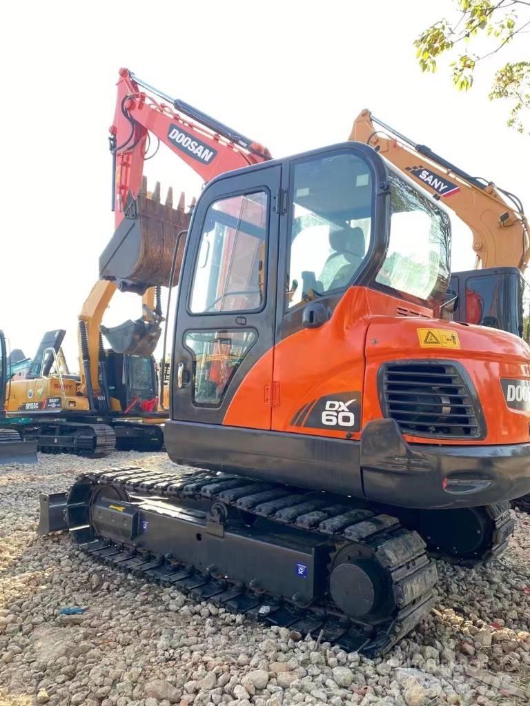 Doosan dx60 Bandgrävare