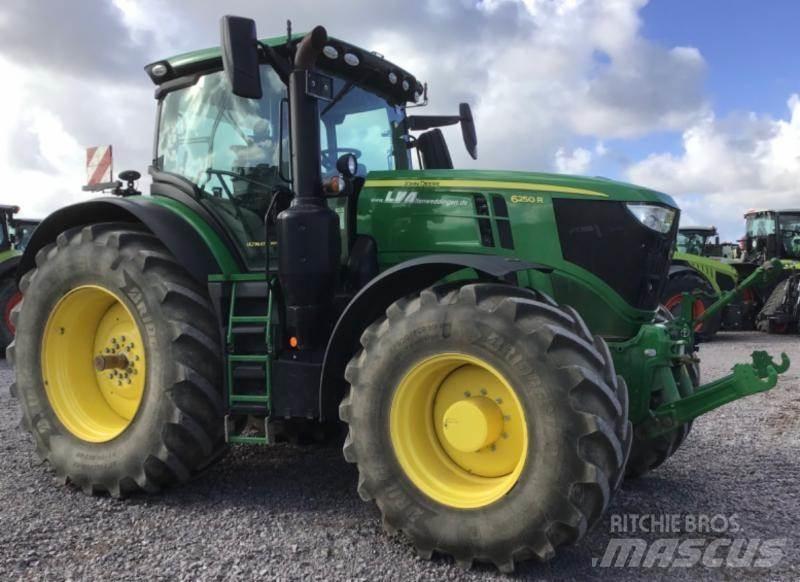 John Deere 6250 R Traktorer