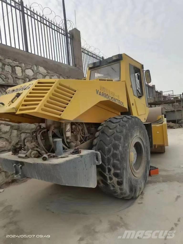 Bomag bw225d-3 Tvåvalsvältar