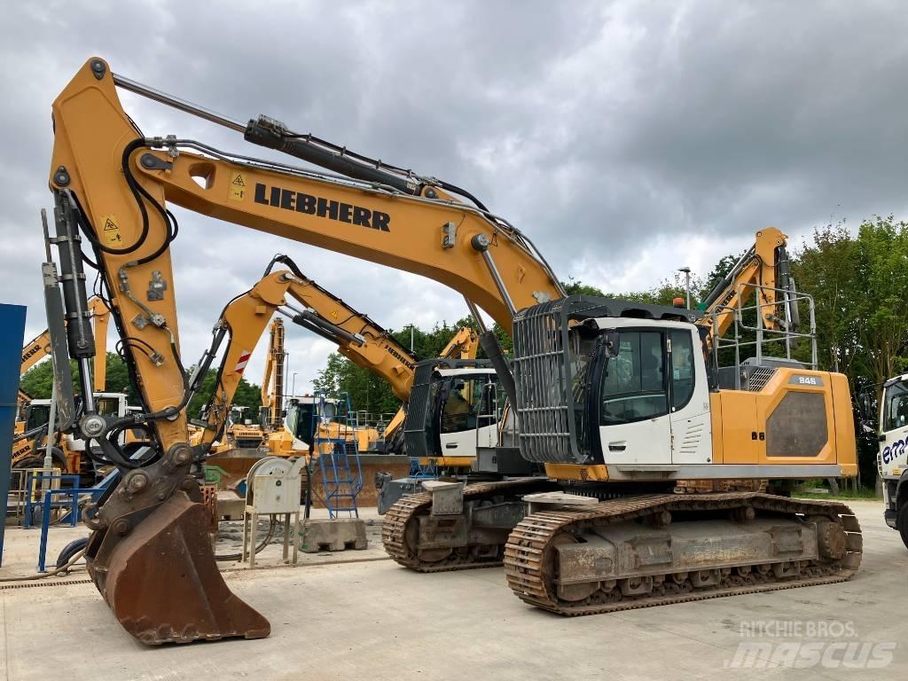 Liebherr R 945 Bandgrävare