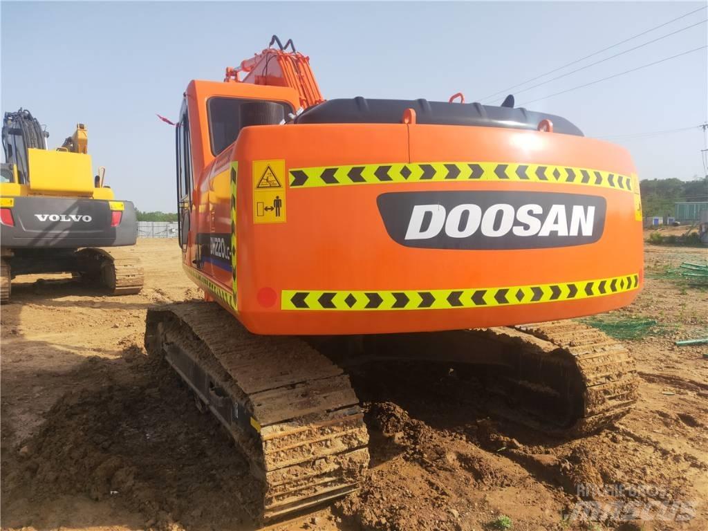 Doosan DH 220 LC-7 Bandgrävare