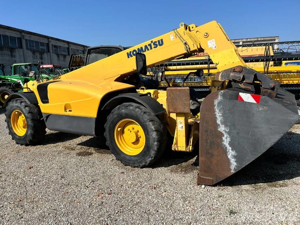 Komatsu WH 713 Teleskoplastare