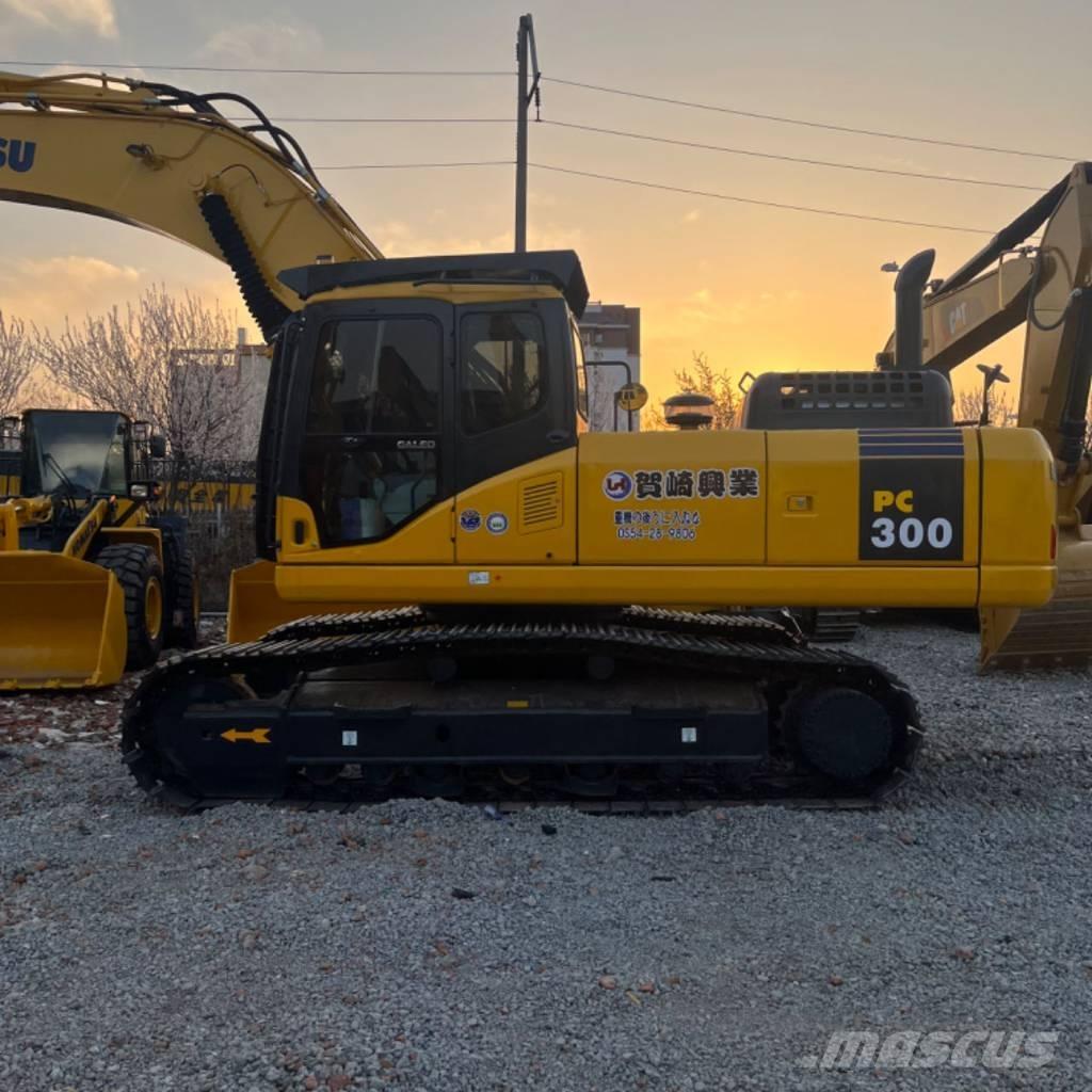 Komatsu PC 300 Bandgrävare