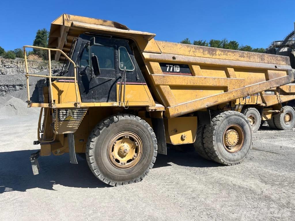 CAT 771D Gruvtruck