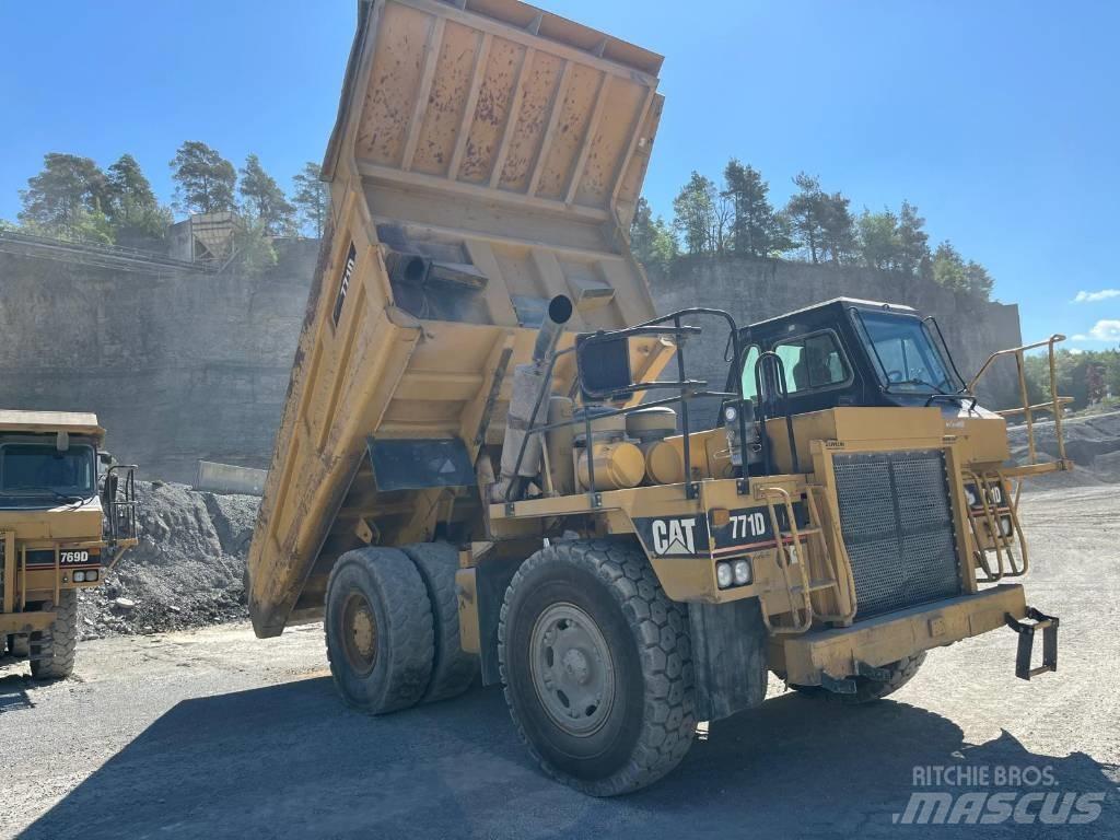 CAT 771D Gruvtruck