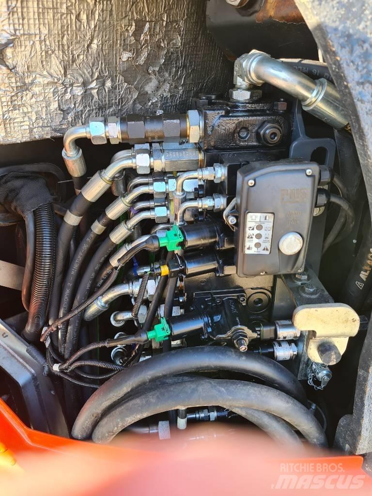 Eurocomach ES 90 UR Midigrävmaskiner 7t - 12t
