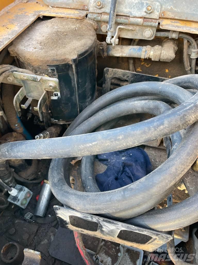 Liebherr R 926 LC Bandgrävare