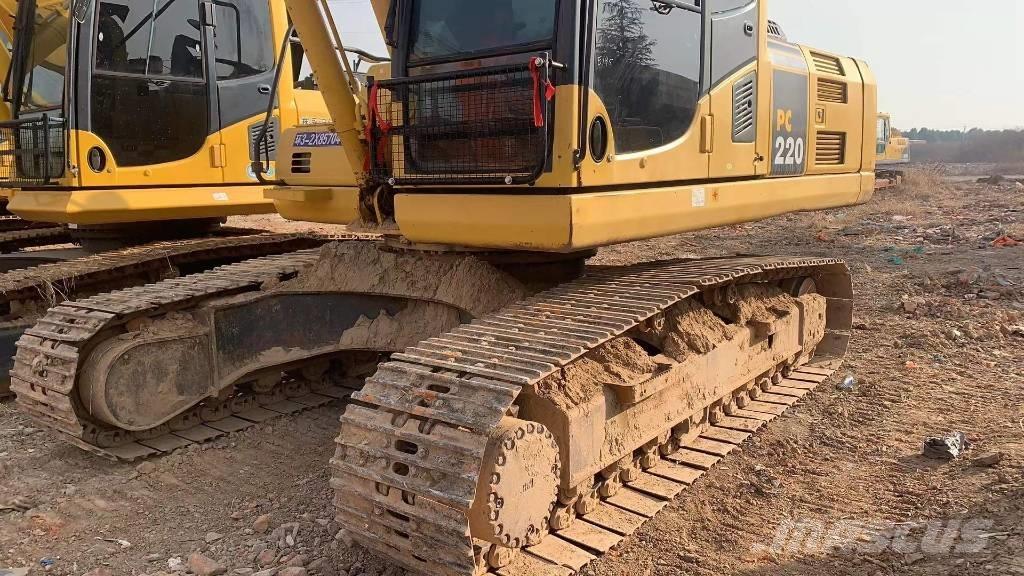 Komatsu PC 220-8 Bandgrävare