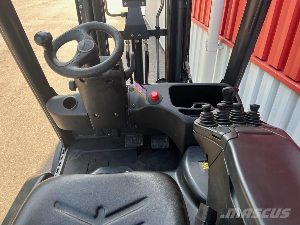 Linde E 16 C-02 Elmotviktstruckar