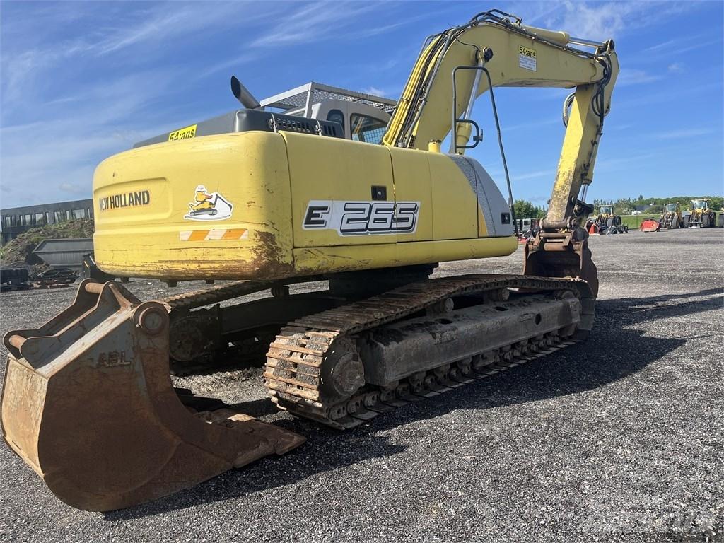 New Holland E 265 B Bandgrävare