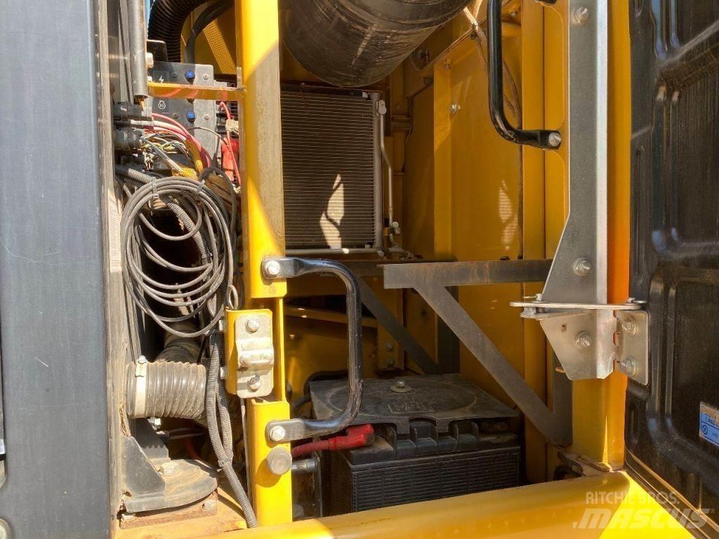 CAT 324E Bandgrävare