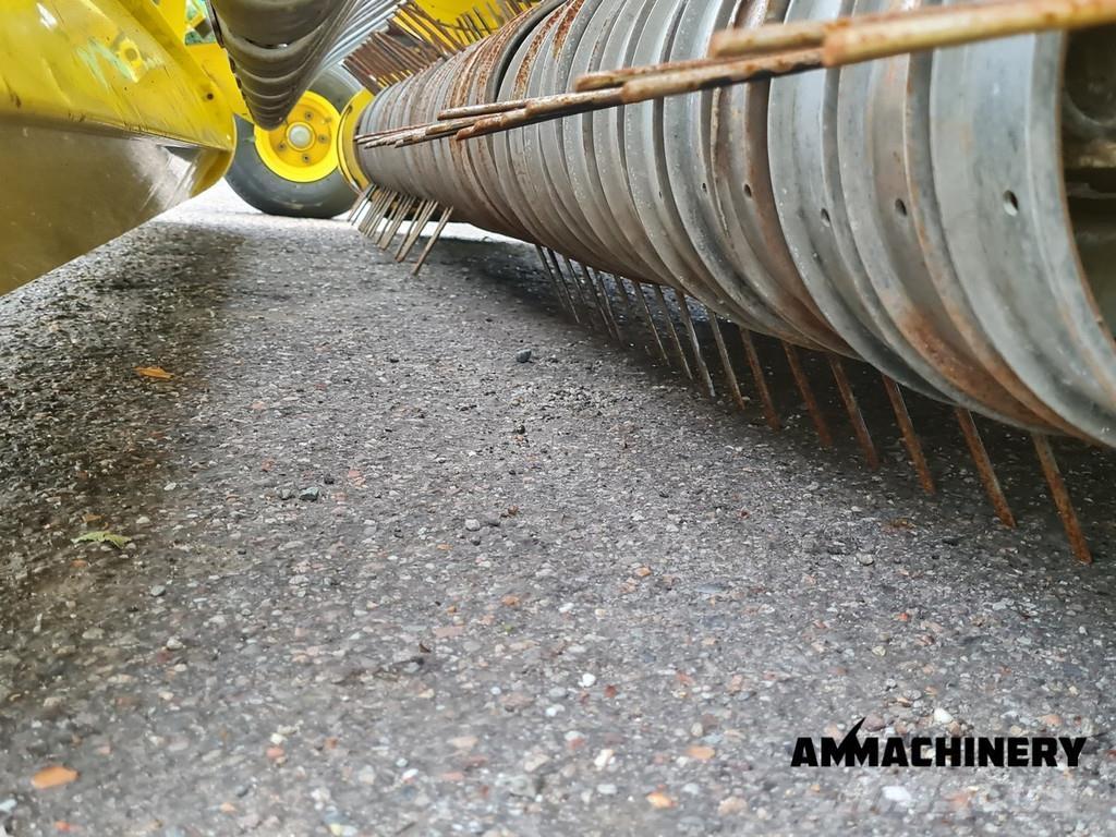 John Deere 9900 i Fälthackar