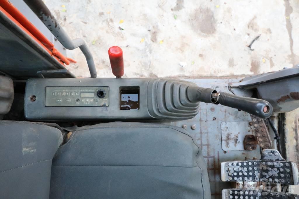 Hitachi ZX 200 LC-3 Bandgrävare