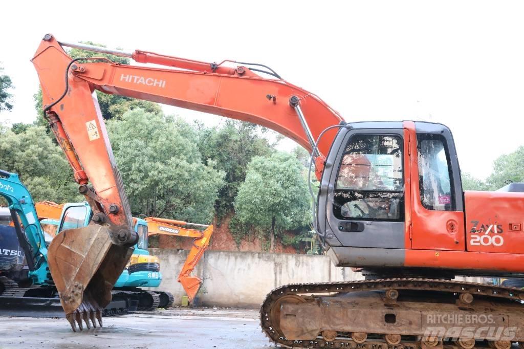 Hitachi ZX 200 LC-3 Bandgrävare