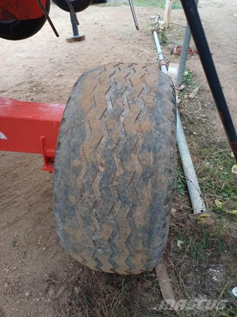 Kuhn GF 13012 Vändare och luftare