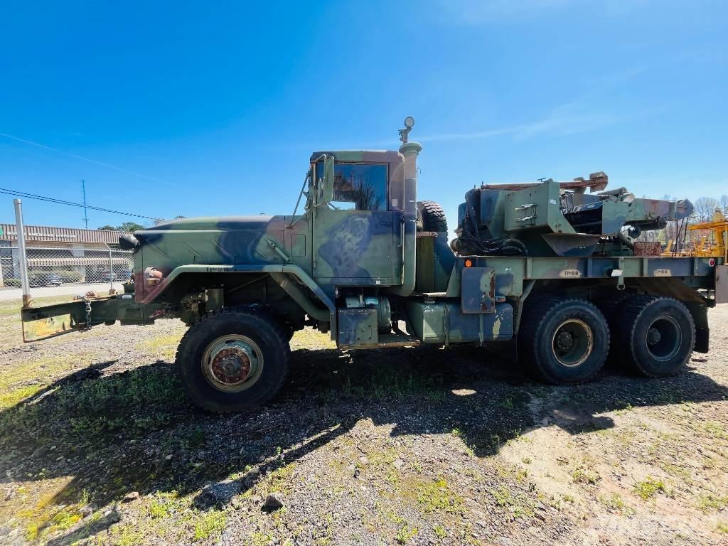AM General M936 Bärgningsbilar