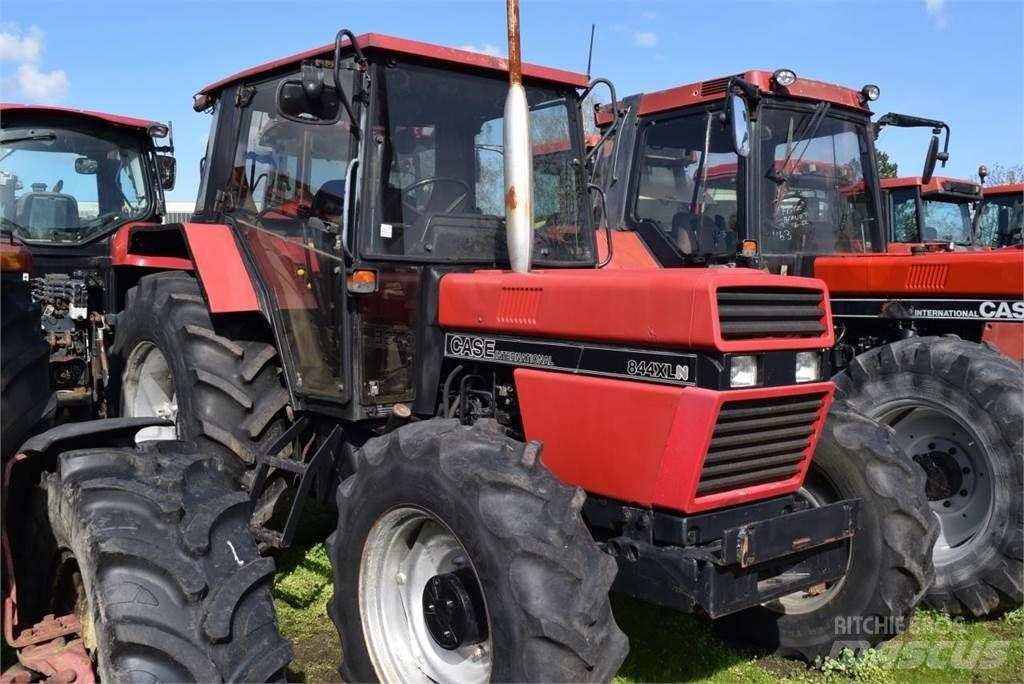 Case IH 844 XL Traktorer