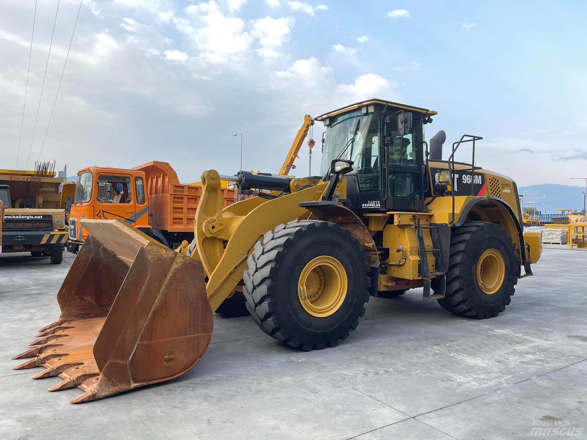 CAT 966M Hjullastare