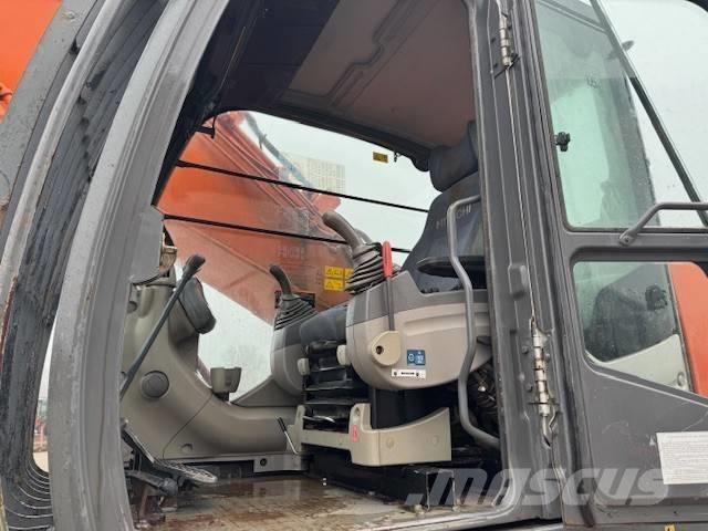 Hitachi ZX 350 LC N Bandgrävare