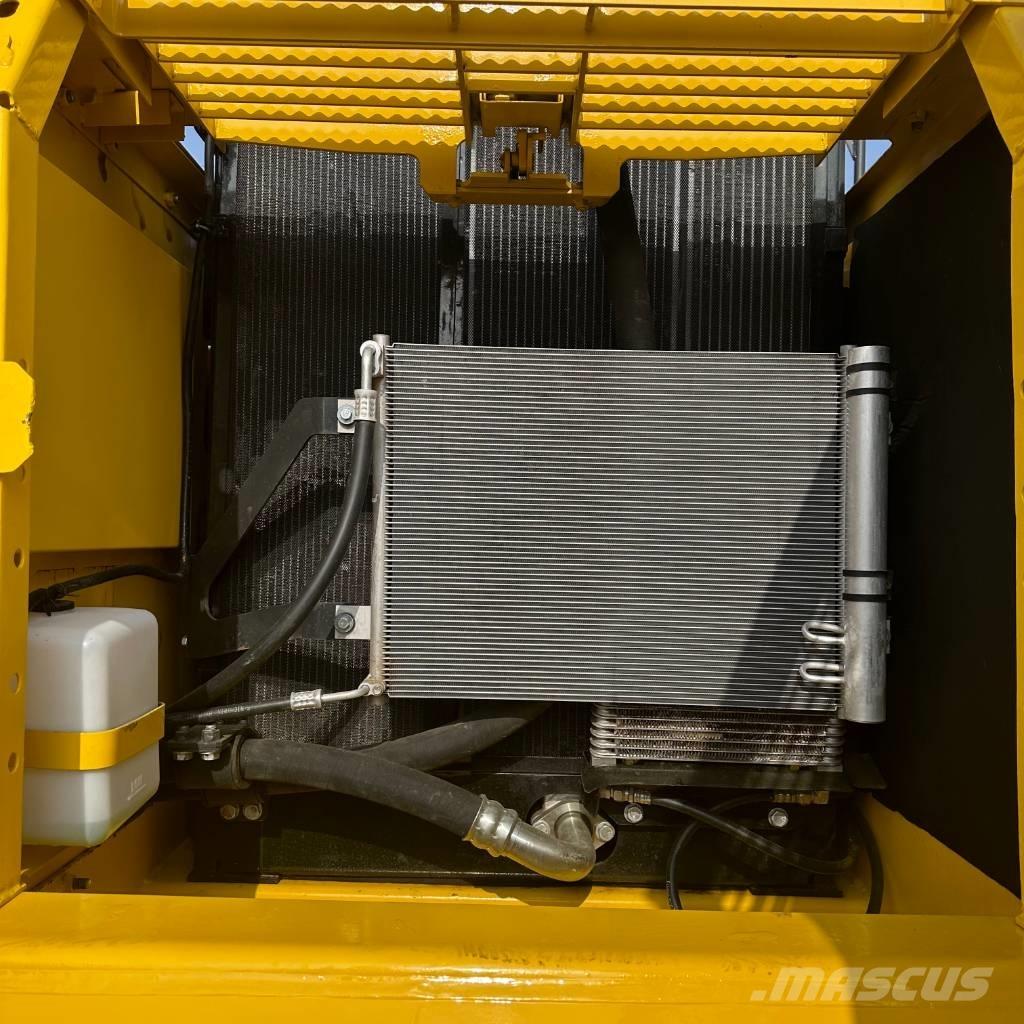 Komatsu PC 200-8 Bandgrävare