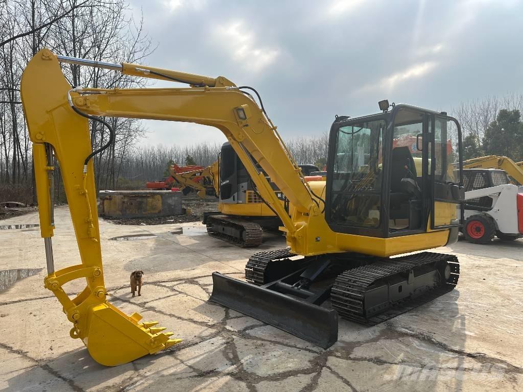 Komatsu PC56-7 Bandgrävare