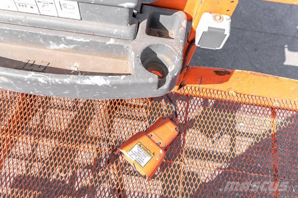 JLG 1500 SJ Teleskop bomliftar