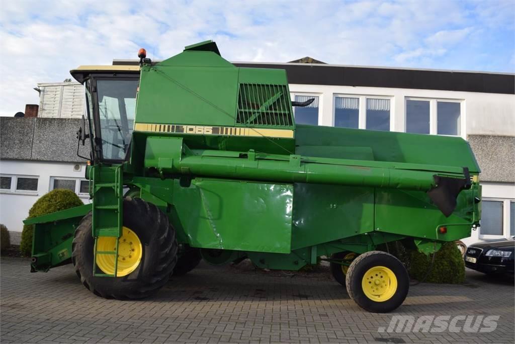 John Deere 1065 Skördetröskor