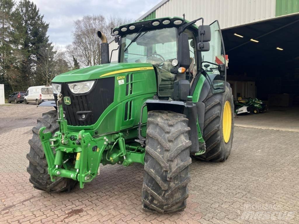 John Deere 6250R Traktorer