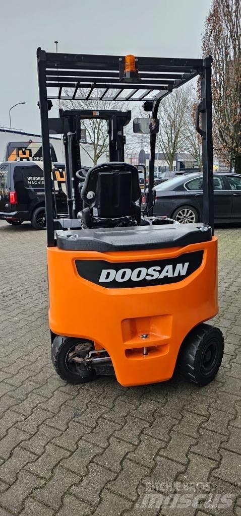 Doosan B 25 X-7 Elmotviktstruckar