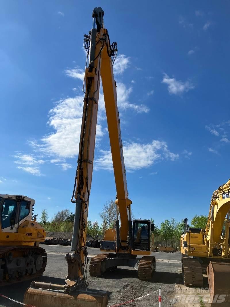 Liebherr R936 Bandgrävare