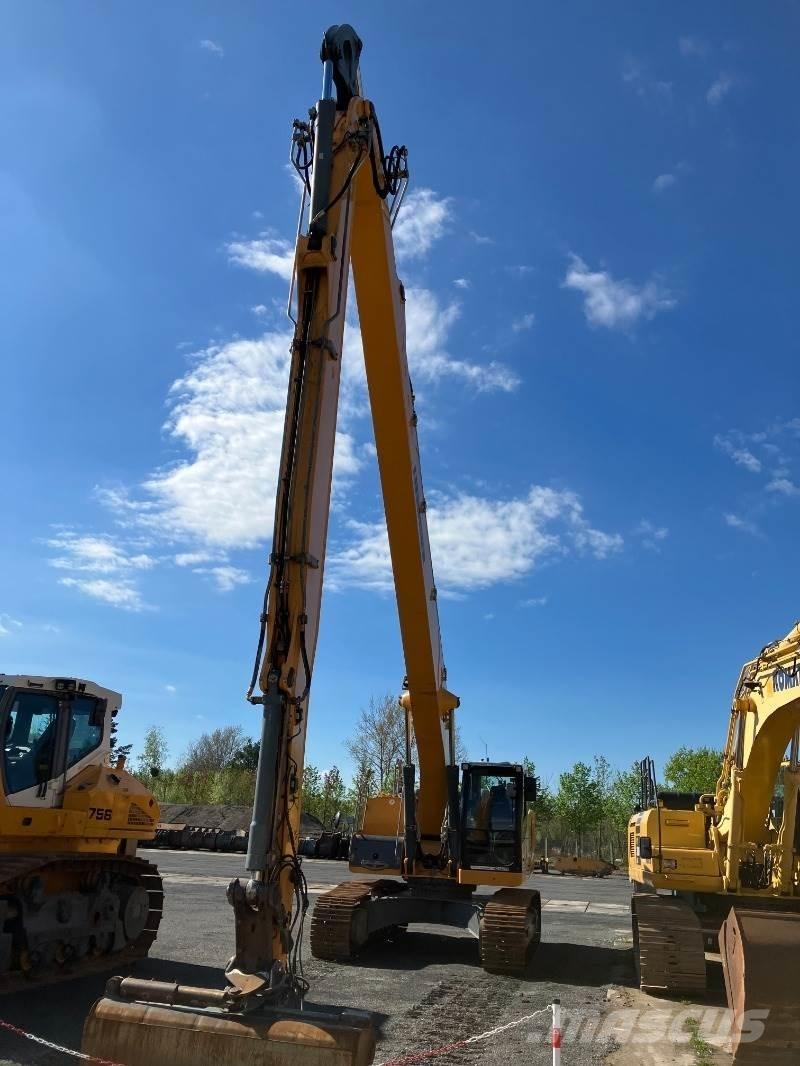 Liebherr R936 Bandgrävare