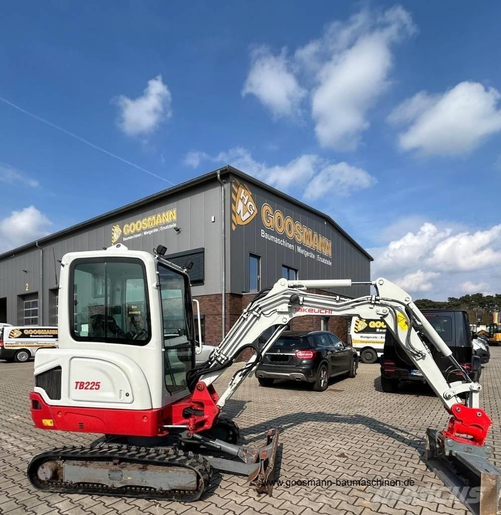 Takeuchi TB 225 Minigrävare < 7t