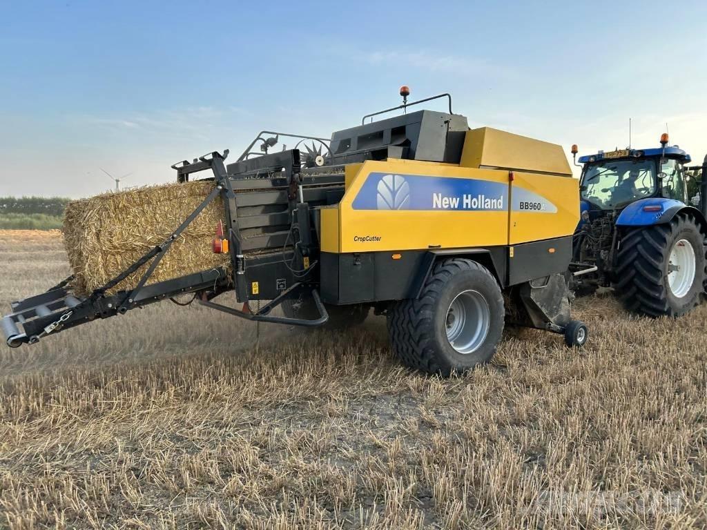 New Holland BB960A Fyrkantspressar