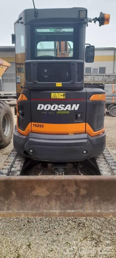 Develon DX 35 Z-7 Minigrävare < 7t