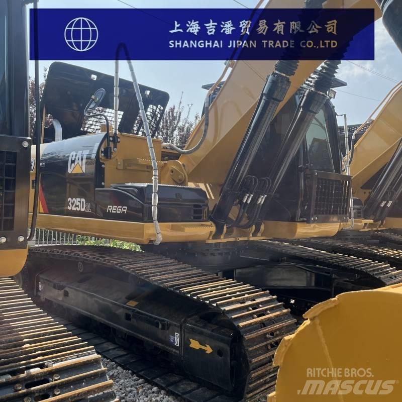 CAT 325 D Bandgrävare