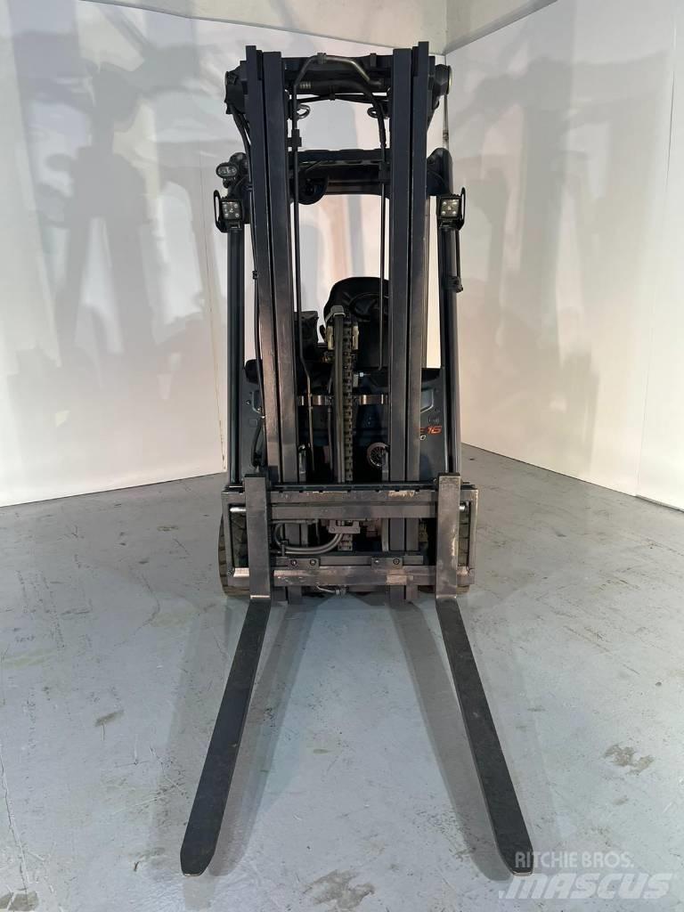 Linde E 16 P Elmotviktstruckar